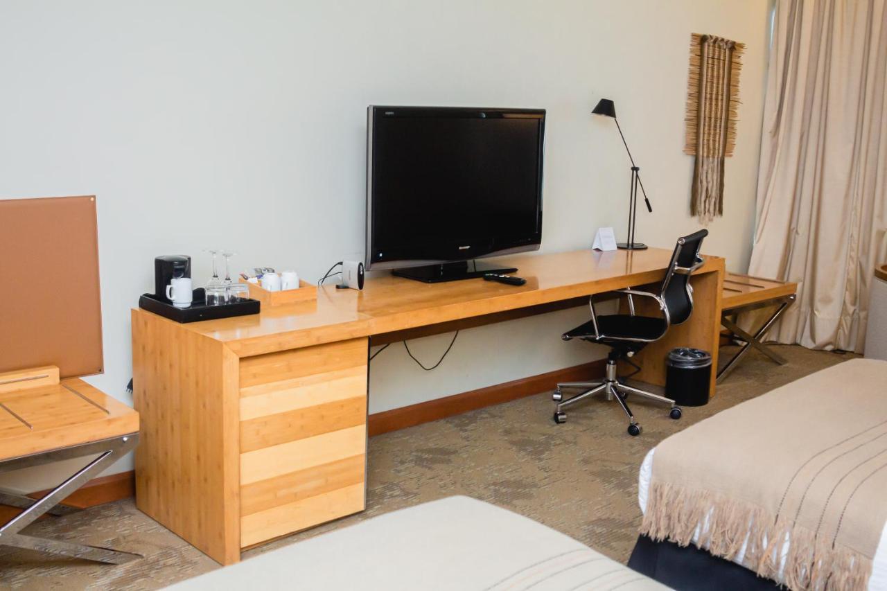 Sonesta Hotel Osorno Eksteriør bilde A hotel room in the United States