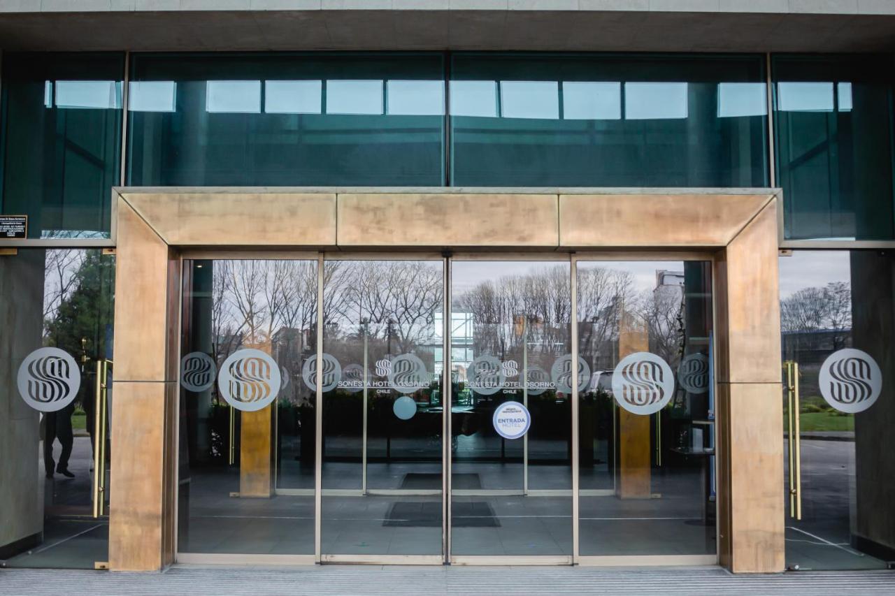 Sonesta Hotel Osorno Eksteriør bilde Entrance to the National Museum of the Marine Corps