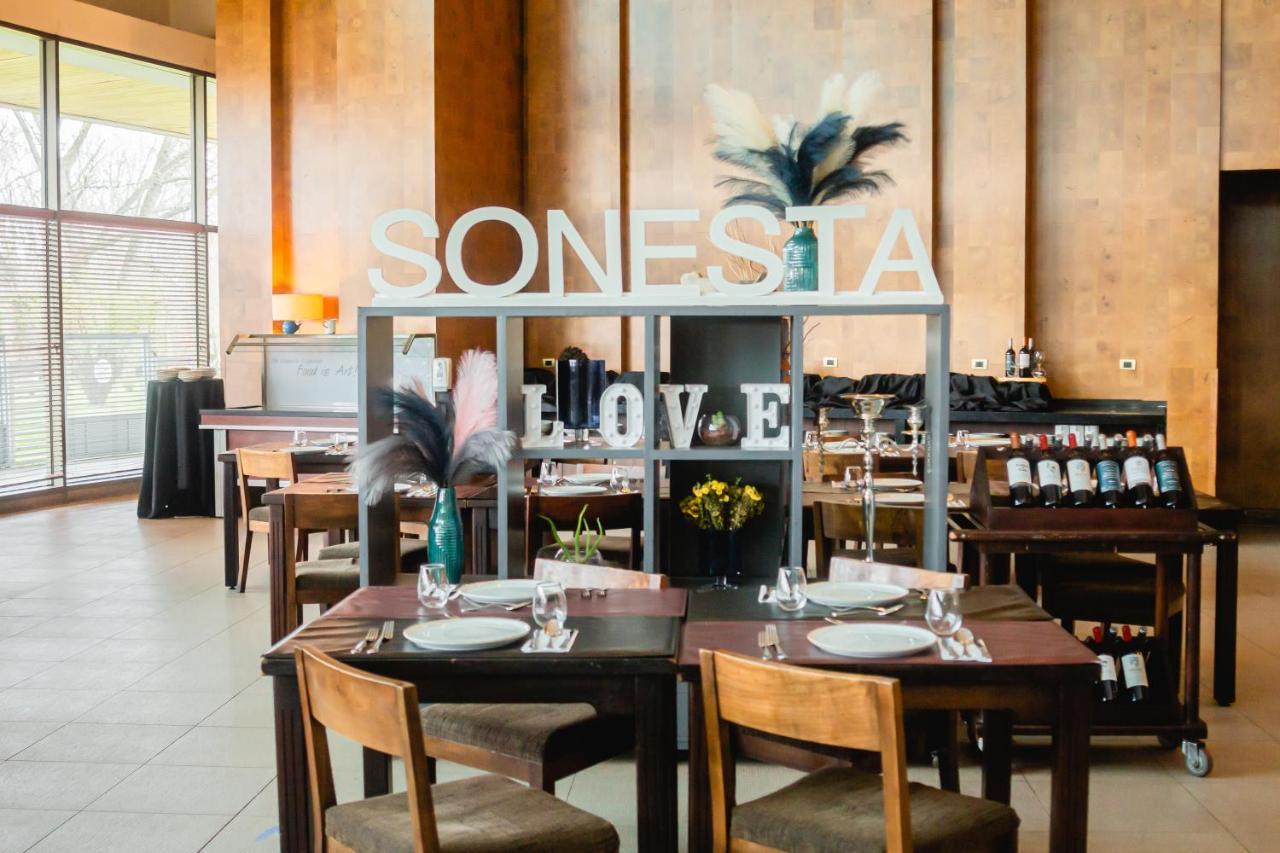 Sonesta Hotel Osorno Eksteriør bilde Restaurant
